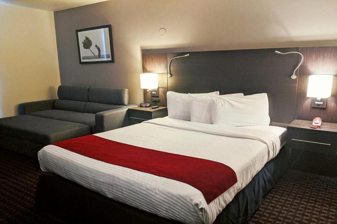 Le Principal Hotel 3*